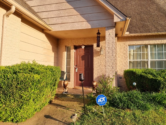 Photo - 2542 W 66th Pl