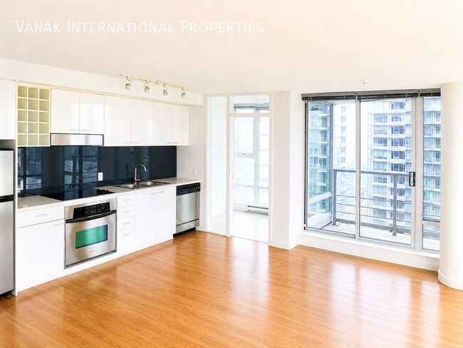 Photo - 2 Bed + Den + Solarium | 2 Bath | Parking | Spectrum