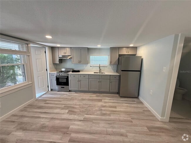 Building Photo - 41 84th Ave Rental
