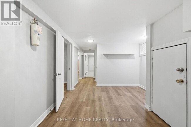 Photo - 708 Carnegie Ave