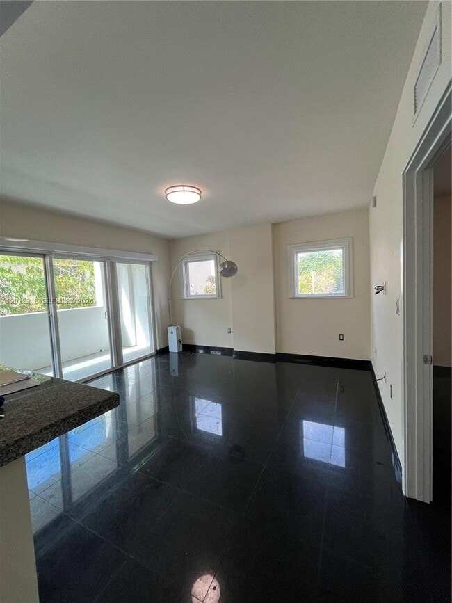 Photo - 2740 SW 28th Terrace