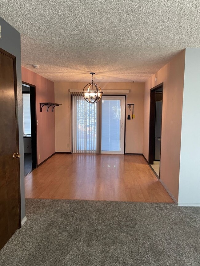 Photo - 4 Bedroom Rambler on 1 Acre!!