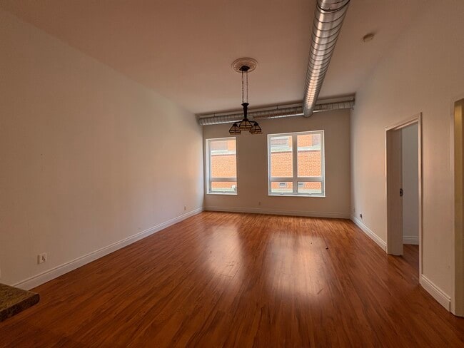 Photo - 78 Dalhousie St