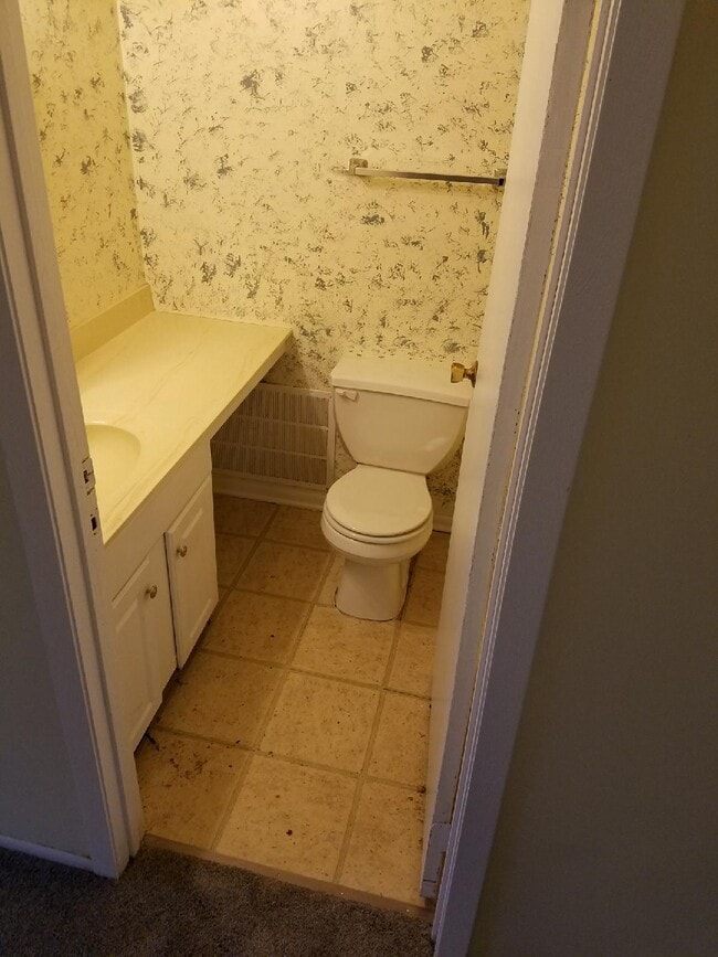 Photo - 487 Meadow Green Ln