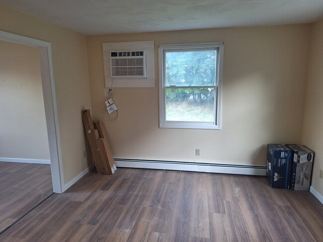 Photo - 3 Brayton Ct