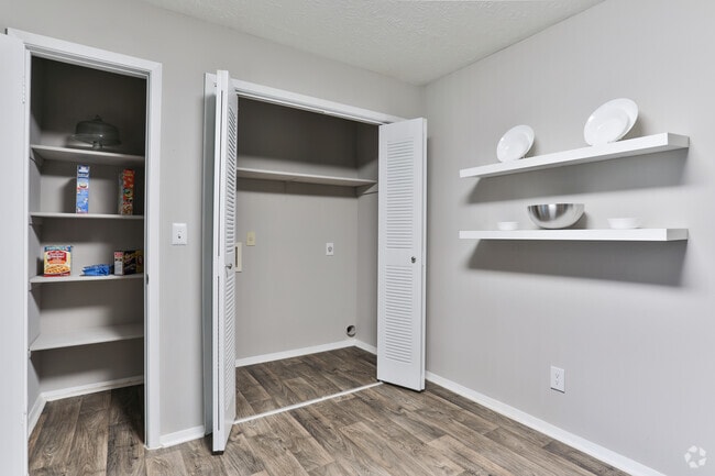 2BR, 2BA - 1,309 SF