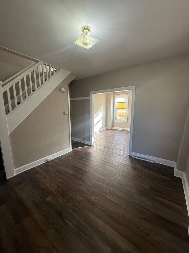 Photo - 137/139 S. Locust Street Unidad 139