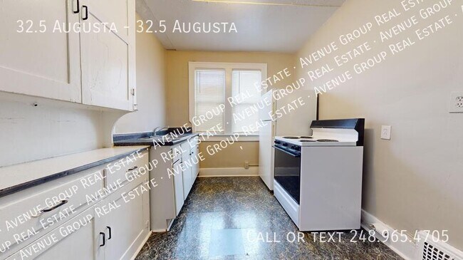 Photo - 32.5 Augusta Ave Unidad 32.5 Augusta
