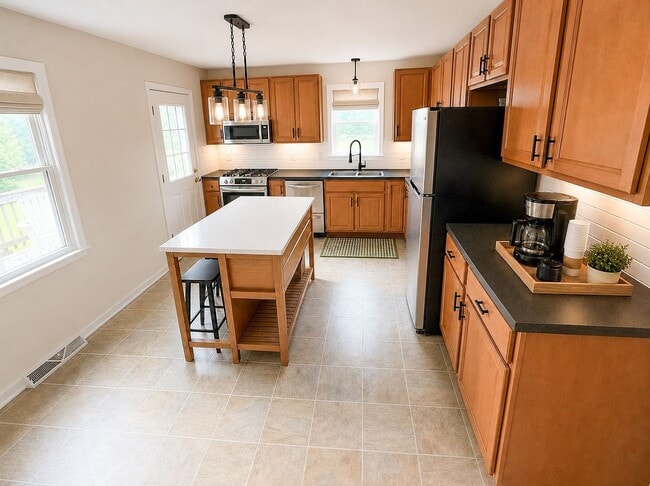 Photo - 1411 Holly Grove Dr