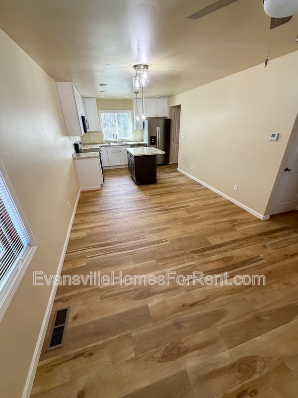 Photo - 513 S Kerth Ave