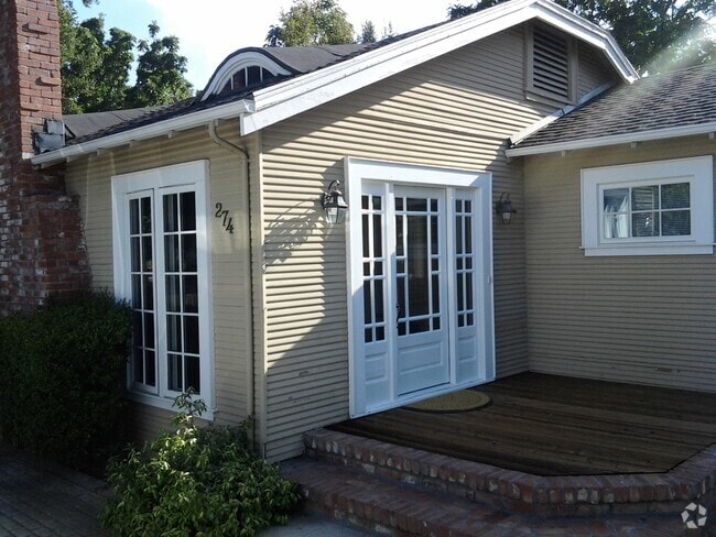 Building Photo - 274 S Pastoria Ave Unit Front Rental