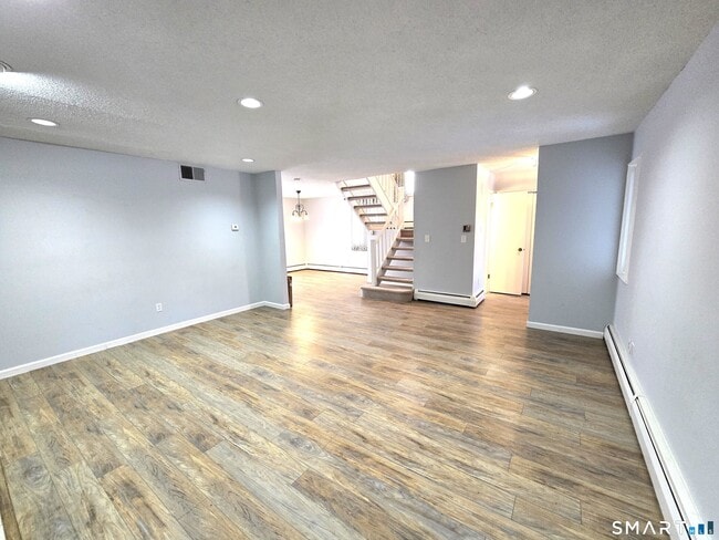 Photo - 7 Staunton Ct Unit E