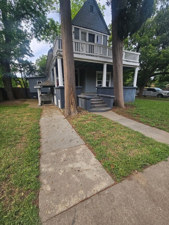 Building Photo - Apartment for Rent in Chico! 1 Bedroom 1 Bathroom Unit #2