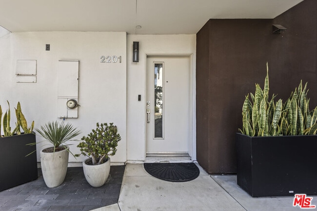 Photo - 2201 Polyscope Pl