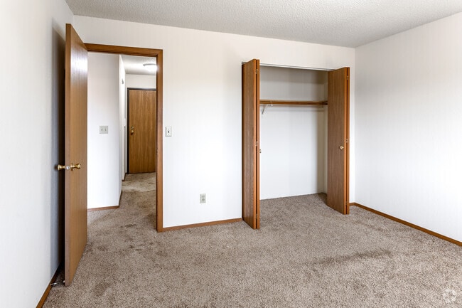 2BR, 1BA - 1,007SF - First Bedroom
