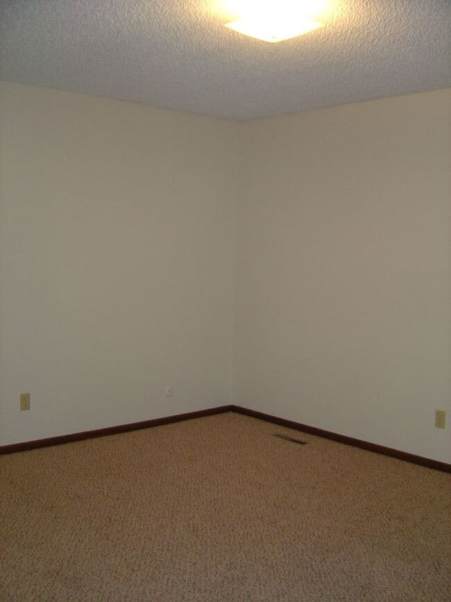 Photo - 3526 S Farm Rd 135