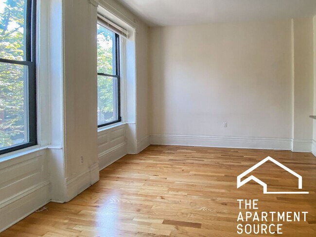 Photo - 2954 N Racine Ave Unit 2F