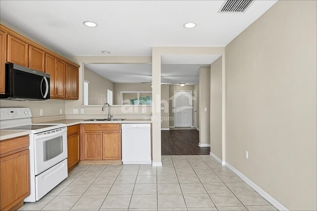 Photo - 10434 Boyette Creek Blvd