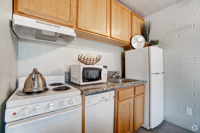 Kitchen - University Manor Rental