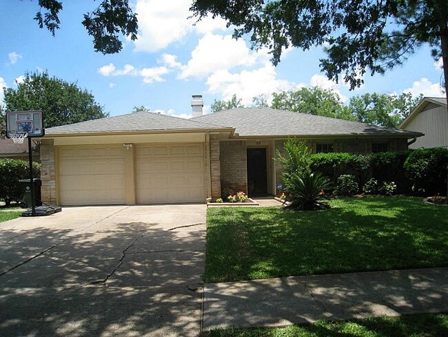 Building Photo - 3103 Sam Houston Dr