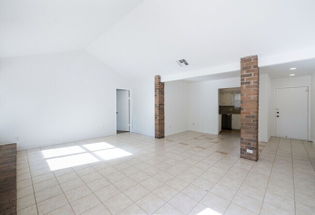 Photo - 2201 Singletree Ave