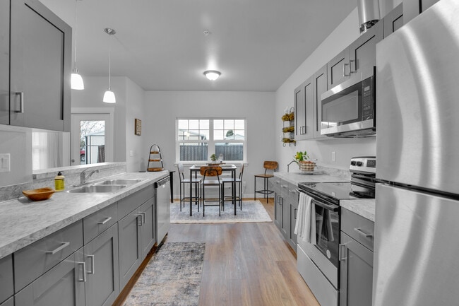 Building Photo - Cleveland Crossings Rental