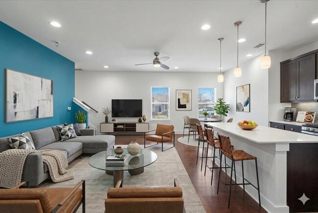 Photo - 2305 Coronado St