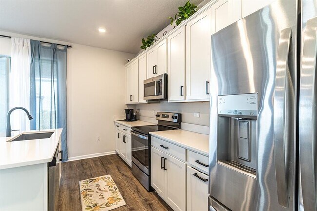 Photo - 1123 Sugarwood St