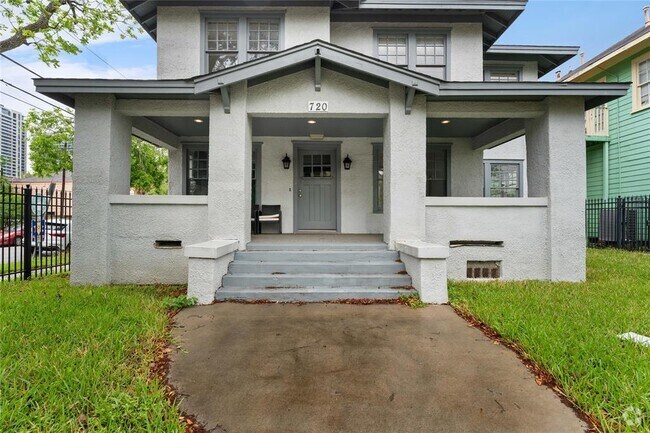 Building Photo - 720 W Alabama St Rental