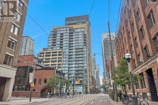 Photo - 438 King St W Unit 912