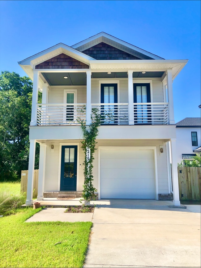 Building Photo - Coming Soon in East Hill