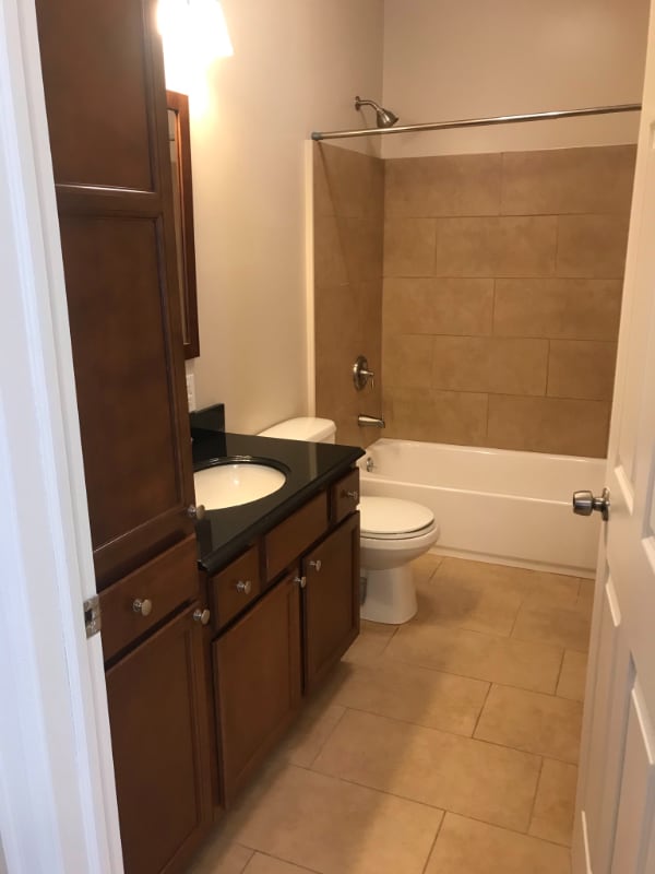 Photo - 469 Tacoma Ave Unidad 4