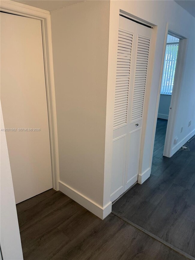 Photo - 1740 NW N River Dr Unit 325