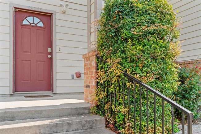 Building Photo - 12185 Chelsea Glen Pl Unit BR Rental