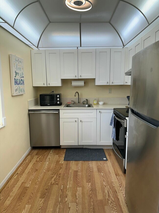 Photo - 313 Normandy Ln