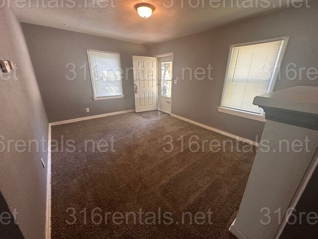 Photo - $525 - 1 bed 1 bath - Duplex Unidad 924 N Glendale Ave