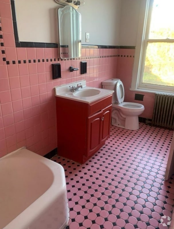Building Photo - 542 E State St Unit 2 Rental