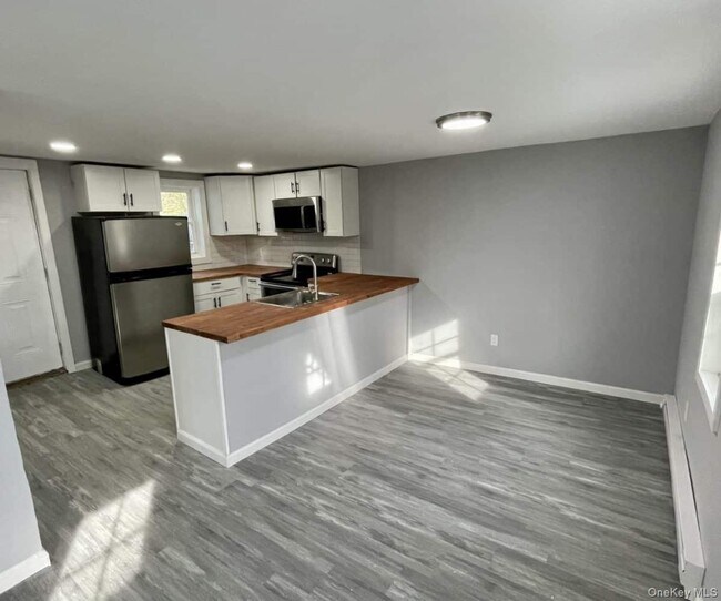 Photo - 30 S Center St