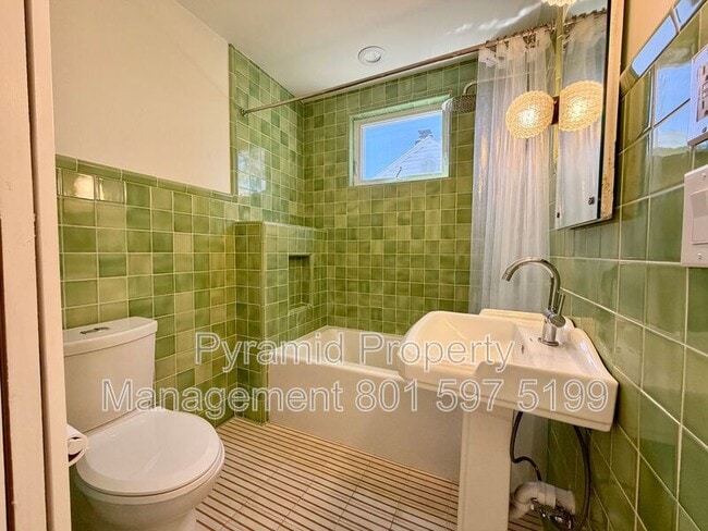 Photo - 262 Browning Ave