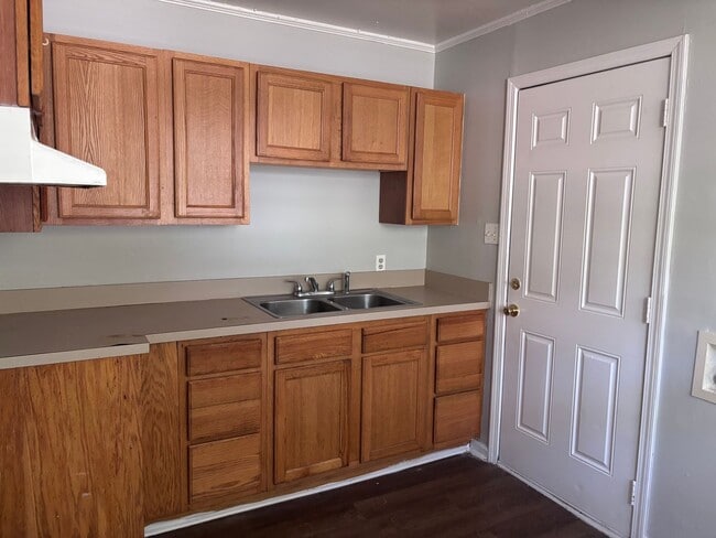 Photo - 2219 Briarfield Rd