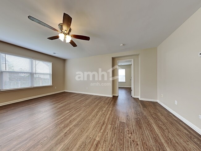 Photo - 1103 Homework Ave