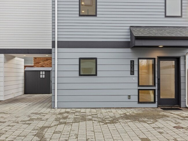 Photo - 2bd/1.75ba Seattle Home