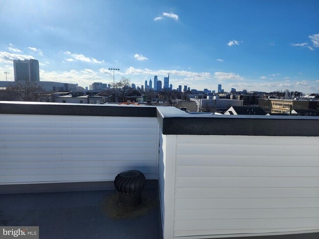 Photo - 2025 N 16th St