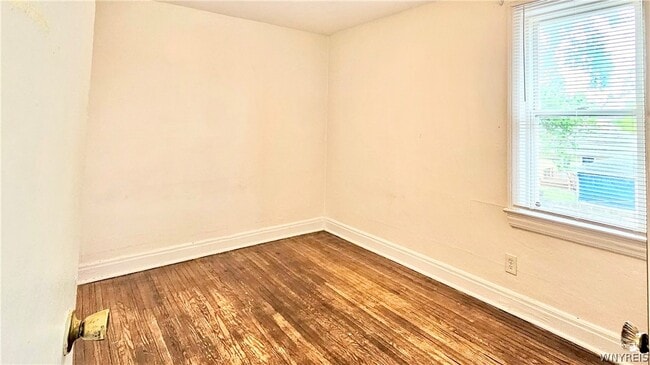 Photo - 657 Englewood Ave