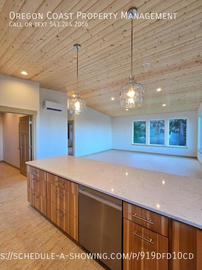 Photo - 471 Overlook Dr