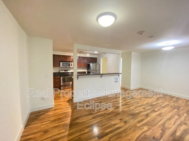 Photo - 15827 Leary Wy Unit Apt B120