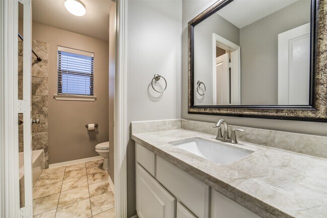 Photo - 1303 Dorothy St