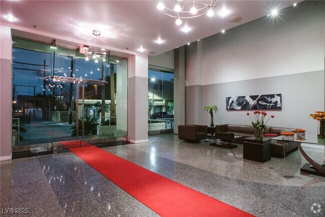 Building Photo - 900 S Las Vegas Blvd Unit 901 Rental