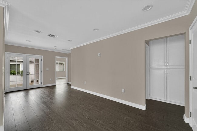 Photo - 7237 Tujunga Ave Unit 7237 Tujunga Ave