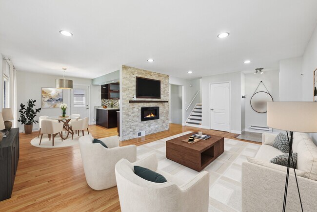 Photo - 604 S Edward St